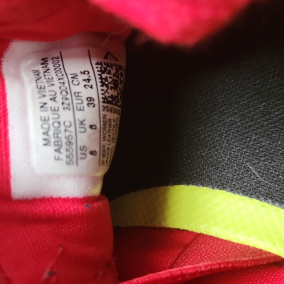 Chuck II Craft Leather Low Top Red Size 8 - Picture 9 of 10